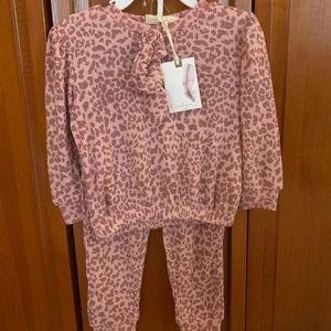 NWT - 2T Jessica Simpson leaped print top, bottom and scrunchie set